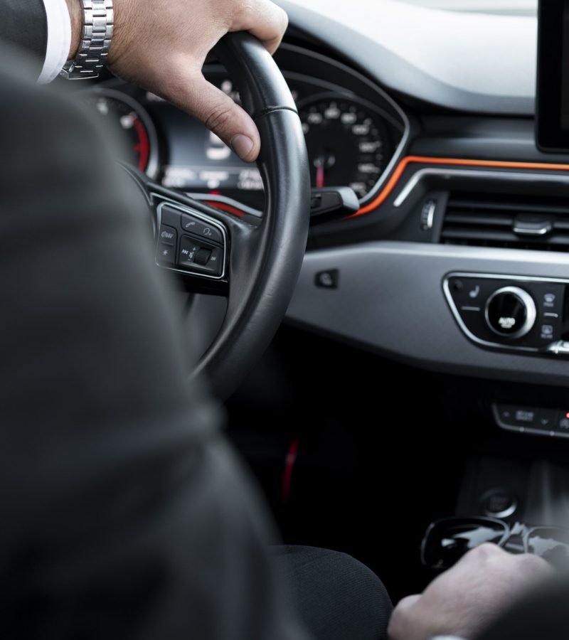 driver-dressed-elegant-costume