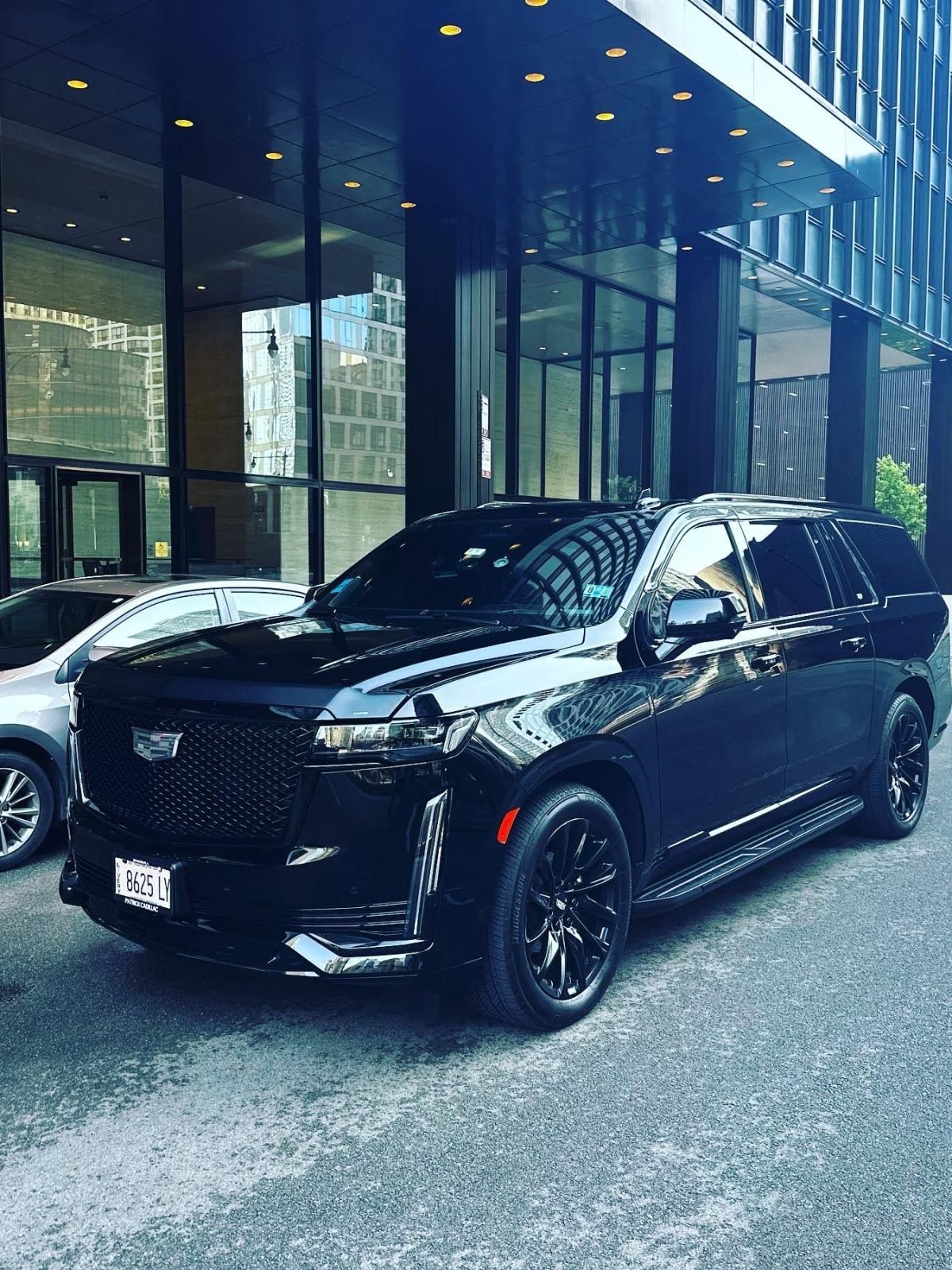 royal-escalade- royal-escalade-